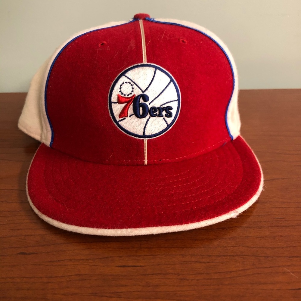 Philadelphia 76ers Hardwood Classic Fitted Hat